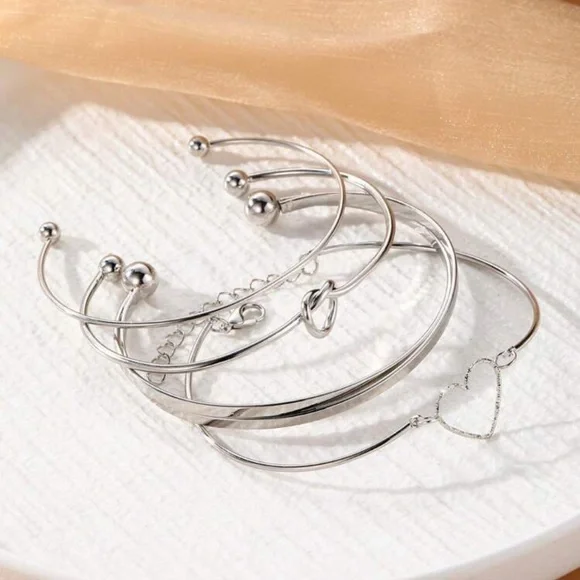 Elegant Silver gray Heart Bracelet Set - Picture 4 of 7